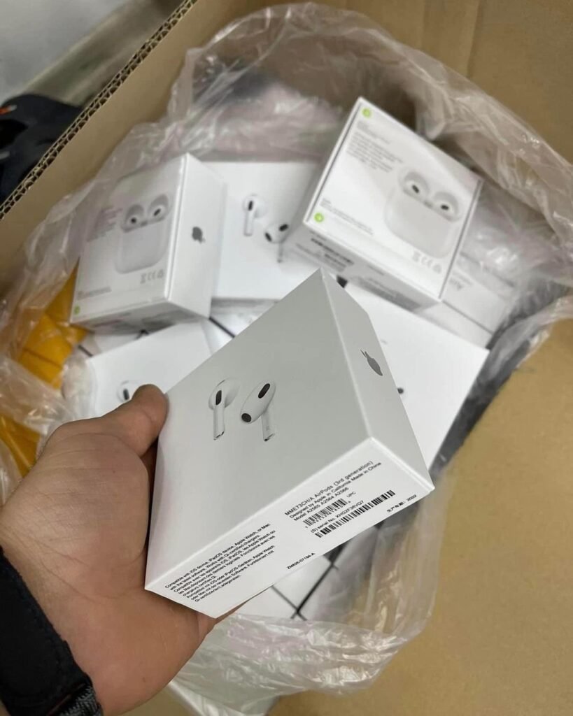 Apple AirPods Pro pallets are available for resellers