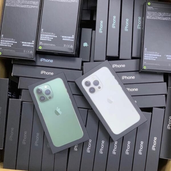 iPhone pallet with authentic Apple devices