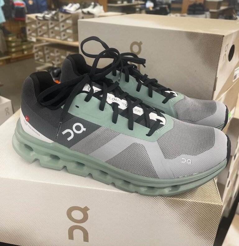 Cloud nova shoe pallet